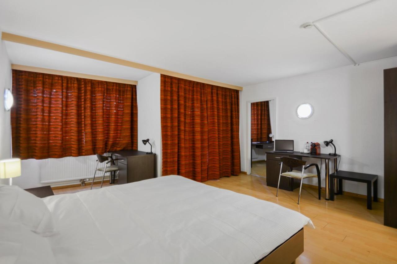 Neuchatel City Hotel Exterior photo